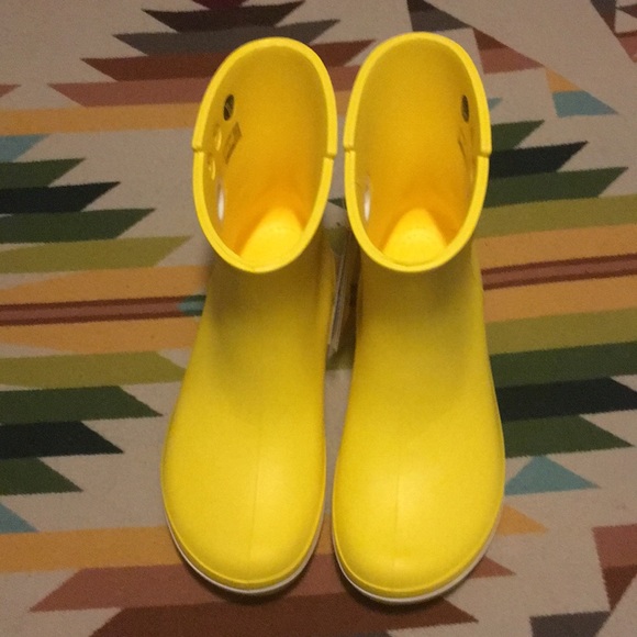 Crocs Shorty Jaunt Boot Yellow Size 10 - Picture 3 of 4